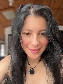 دردشة GiuliaBianchi الجنسية المباشرة