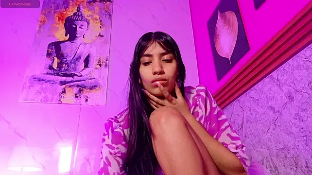 Živý XXX chat littlee_emilyy_