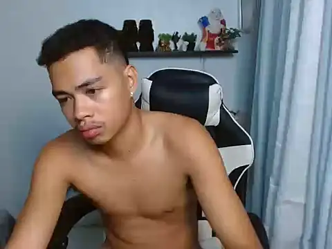 Živý XXX chat curlyasian_njxx