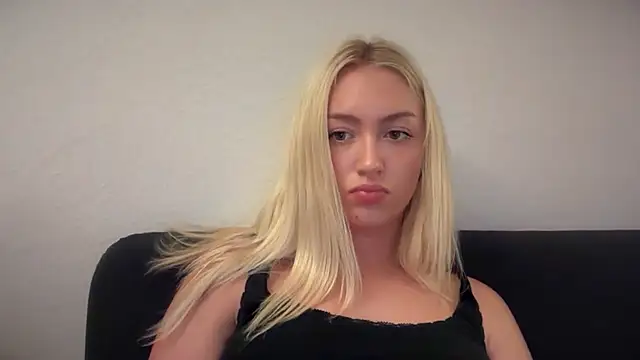 Chat XXX en directo de Kitty_Swetty