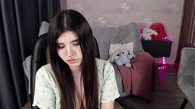 Chat +18 de AnoraDarkk ao vivo