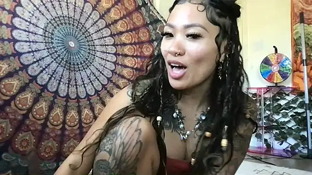แชท XXX สดของ maciixbby