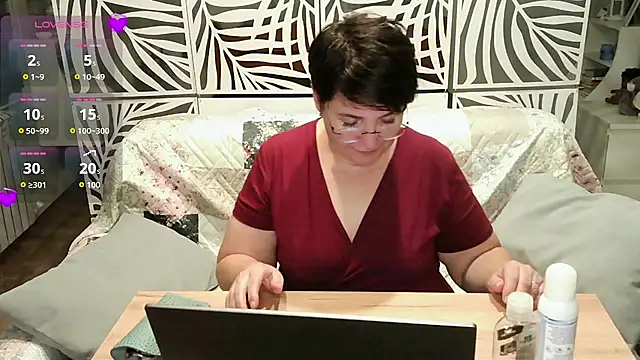 Chat +18 de Evelyn_Nunez ao vivo