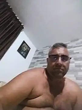ADRIAN_ADI40 Chat XXX live