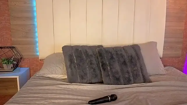 AgnesIvanova Chat XXX in diretta