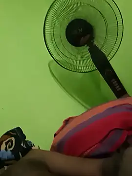 chandrasirik Adlı Modelin Canlı XXX Sohbeti