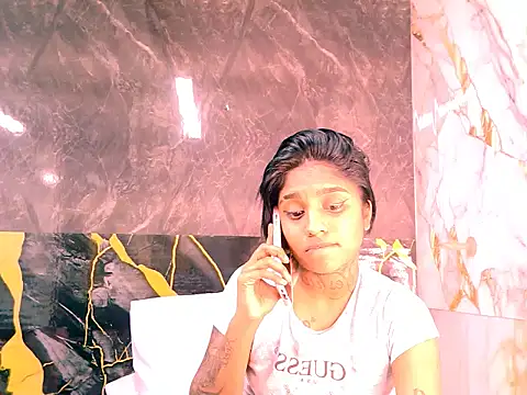 XXX chat uživo modela indian_barbie