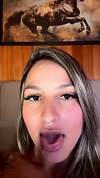 دردشة AliceStone19 الجنسية المباشرة