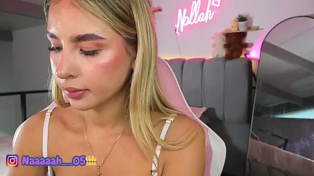 Živý XXX chat Nallah__