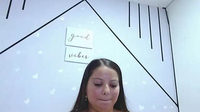 Emawalker_ Chat XXX in diretta