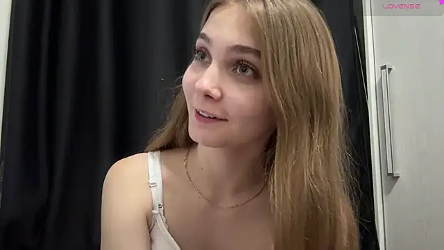 Živý XXX chat Babysmall_girl
