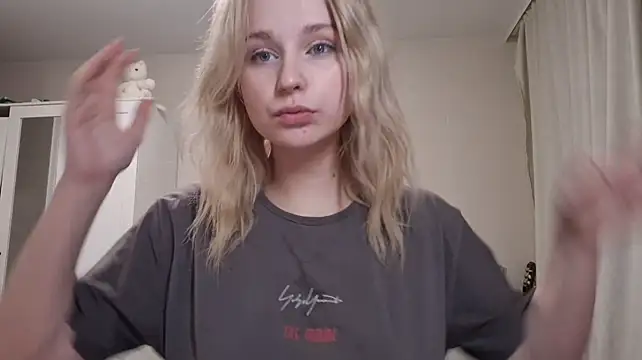 BloomMoon's Live XXX Chat