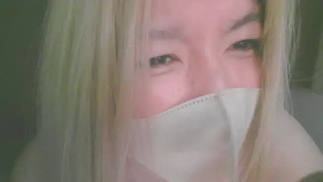 Remi_officialのライブXXXチャット