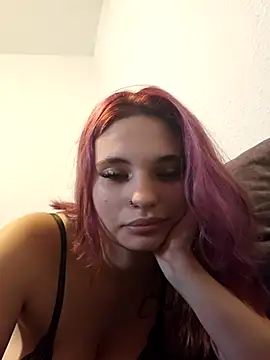 Živý XXX chat MaddieBaddieee