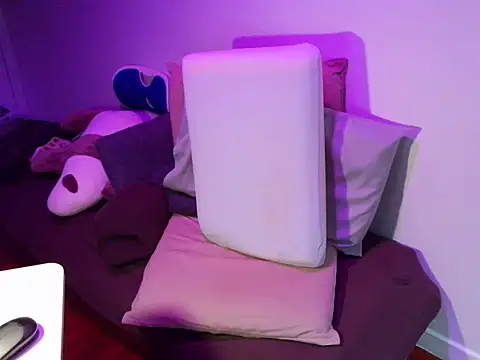 Czat XXX na żywo – cloudboy_kk8