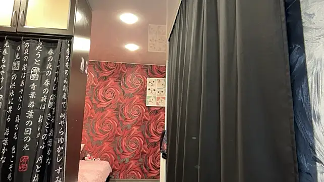 MayeRutley's Live XXX Chat
