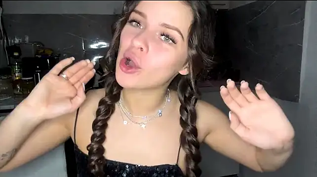 LanaSerbski live XXX chat