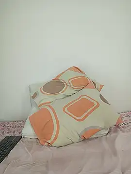 moana_taylor Adlı Modelin Canlı XXX Sohbeti