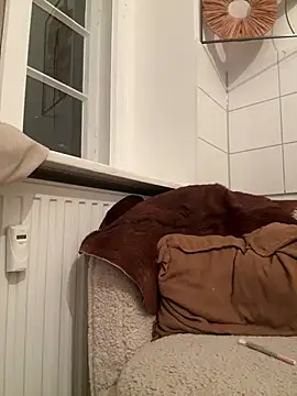SkinnyLilly Live XXX-Chat