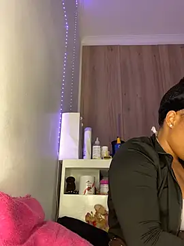 RainBougie Chat XXX in diretta