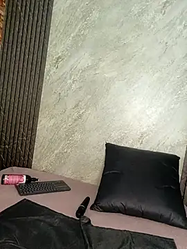 Chat +18 de valentinaa_07 ao vivo