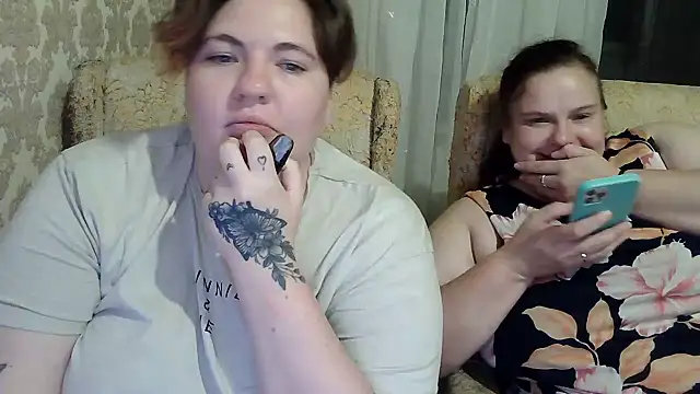 EmmaXKristall Chat XXX live