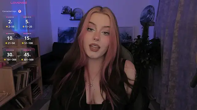 CoraMiel Live XXX-Chat
