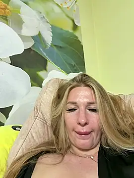 Tatti-Go's Live XXX Chat