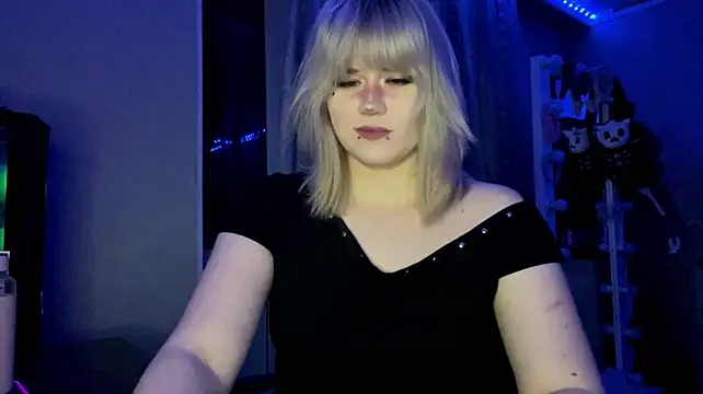 HelloKinki Live XXX-chat