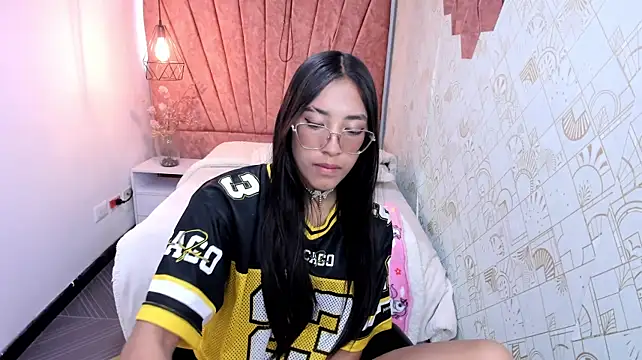 Chat +18 de Gia_Evans__ ao vivo