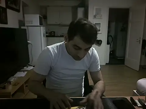 mihaimichael: онлайн-секс-чат