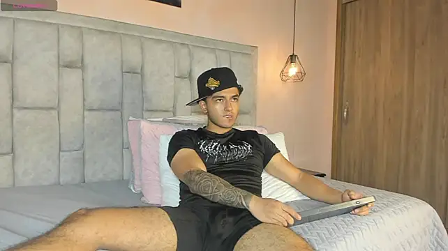 Kairoxxx_ Live XXX-chat