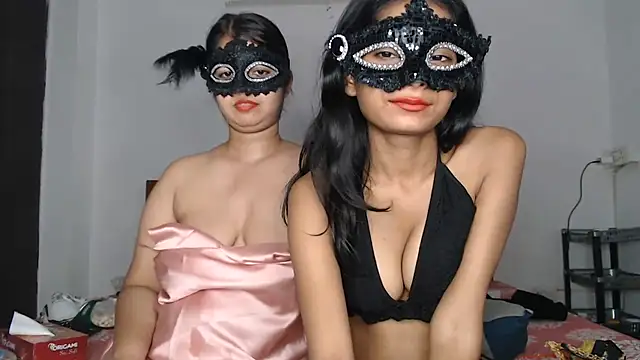 Virgin_Aisha XXX чат на живо