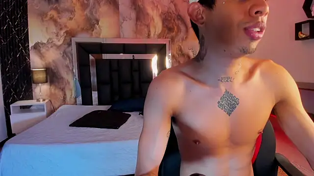 Chat +18 de skyline_ryan ao vivo