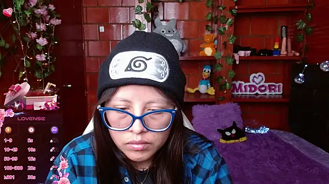 MidoriQuiinn live XXX chat