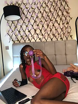 Kaylee_eee Live XXX-Chat