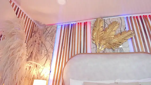 EliseBell's Live XXX Chat