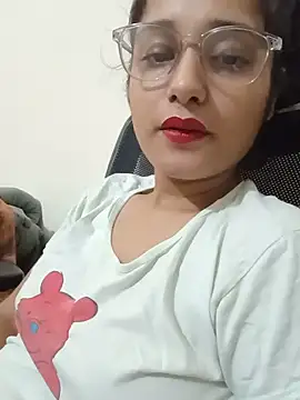 Aalia-Bhatt Adlı Modelin Canlı XXX Sohbeti