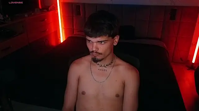 JordanShow Live XXX Chat