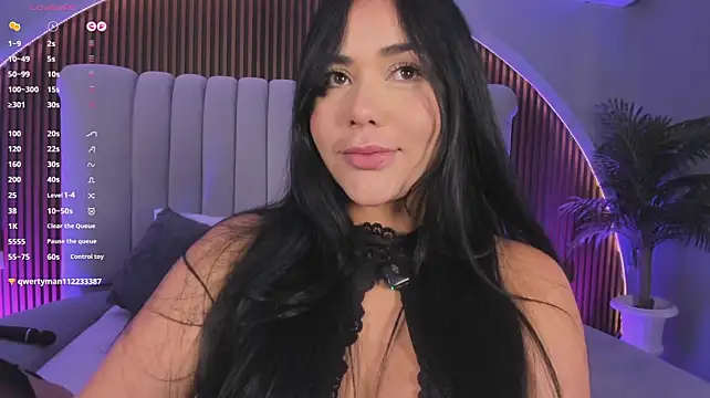 emperatriz_reyes' Live XXX Chat