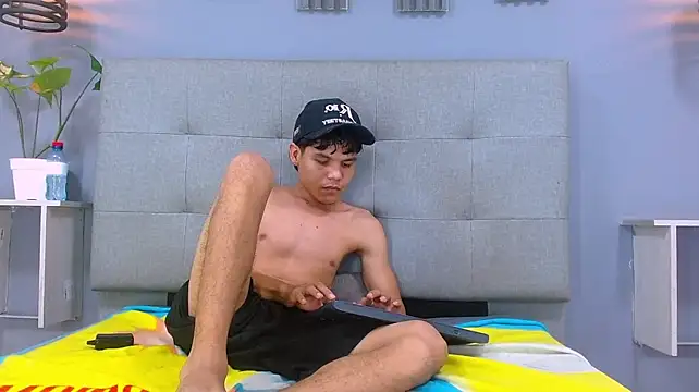 Timmy_How Live XXX Chat