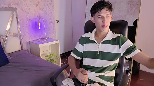 dave_eliot Adlı Modelin Canlı XXX Sohbeti