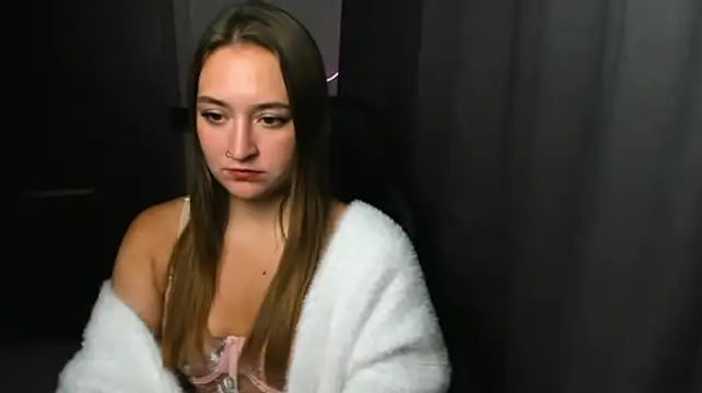 Онлайн чат XXX sara_rosseee