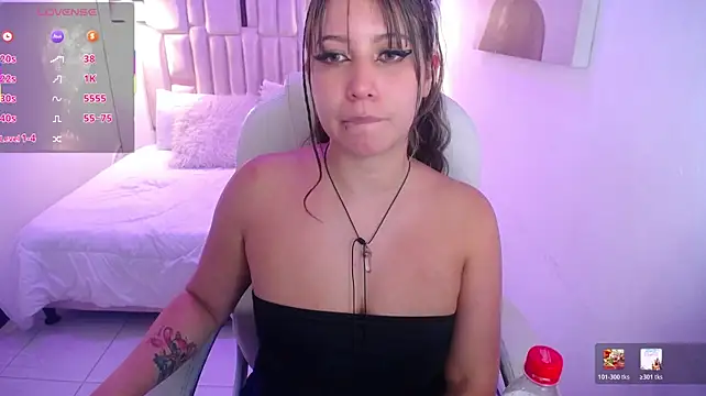 zooey_ Chat XXX in diretta