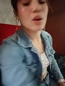 XXX chat uživo modela _Luna_Blooms
