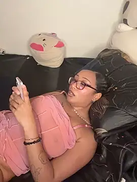 Živý XXX chat badgirluzi