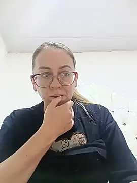 Živý XXX chat miss_hanna07