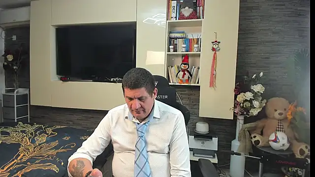 SpartacusDaddy48n Live XXX chat