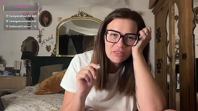 MrsMelia Live XXX-Chat