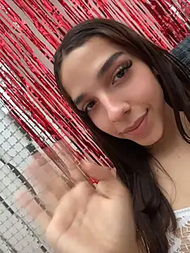 nikkydoll Chat XXX in diretta